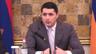 ՀՀ քննչական կոմիտեի նախագահ Արգիշտի Քյարամյանը աշխատանքային վերջին խորհրդակցությունն է անցկացրել (տեսանյութ, լուսանկարներ)